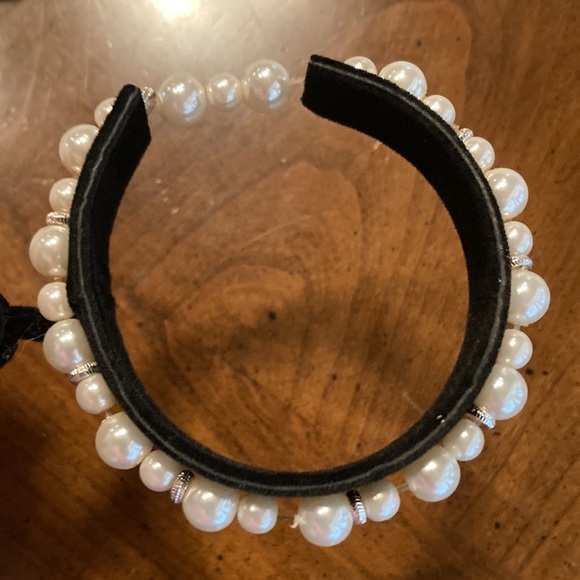 🌸NIB AVON Hollie 3 Piece Pearlesque Gift Set - Picture 6 of 14